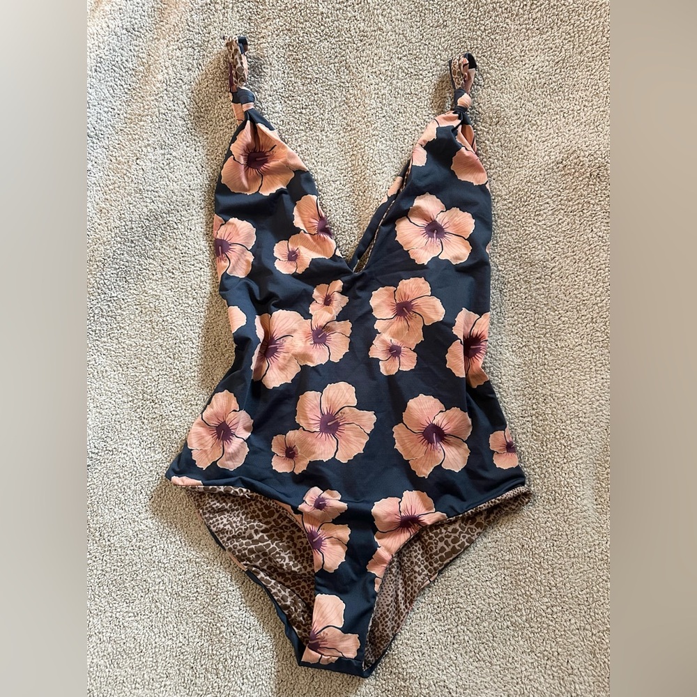 ACACIA Bahia one piece. Size L